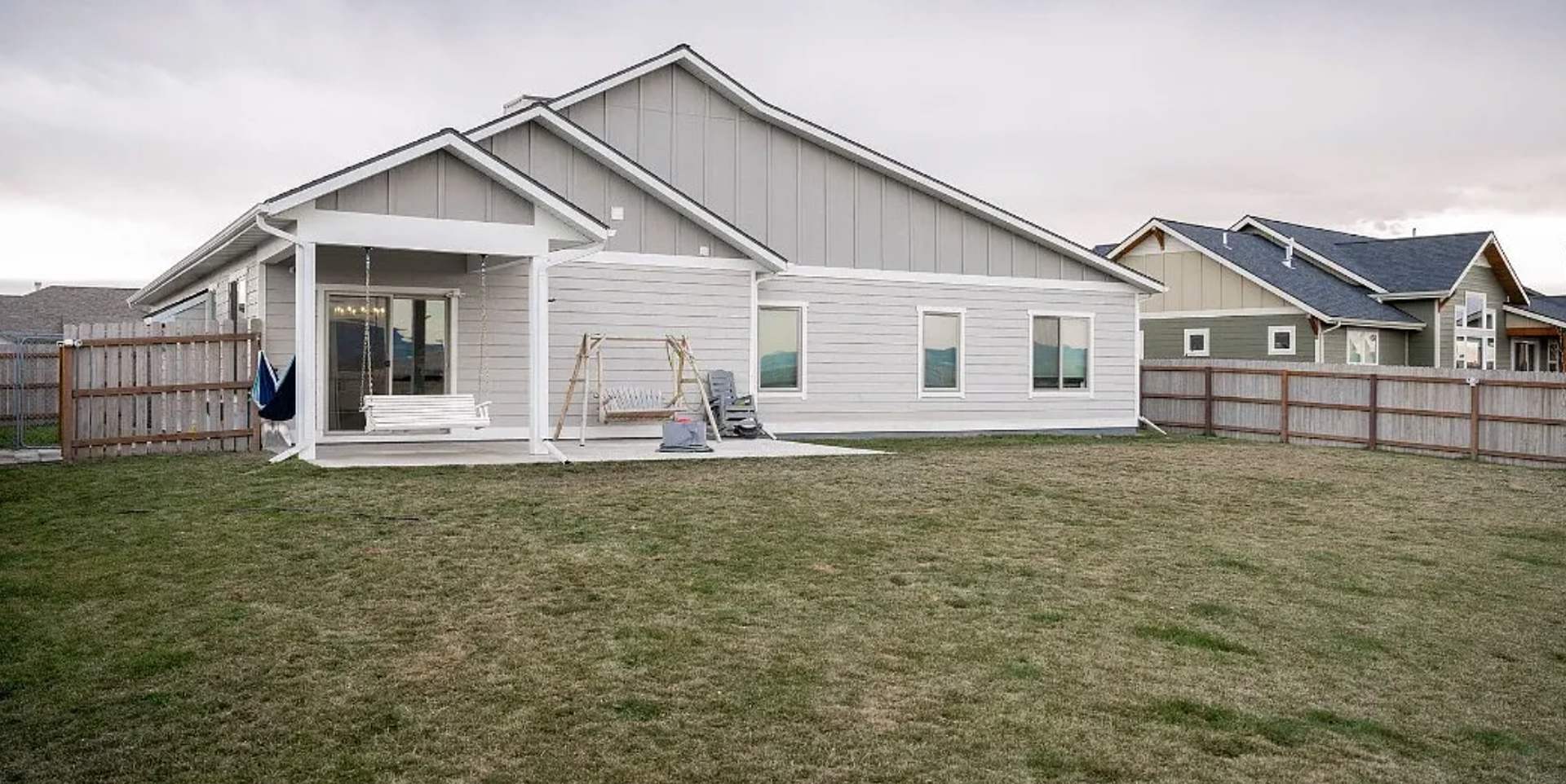 3 Bedroom 2 bath house with amazing views of the Bridger Mountains – photo 1