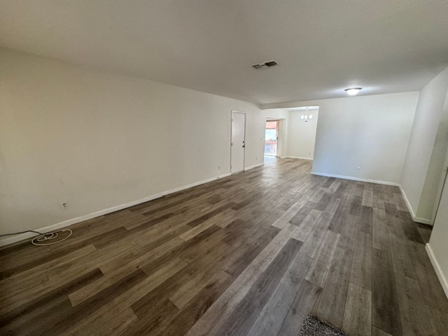 Remodeled 4 2 In Lake L A 2900 – photo 4