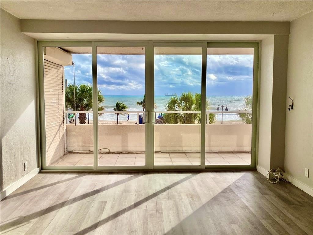345 N FORT LAUDERDALE BEACH Boulevard – photo 2