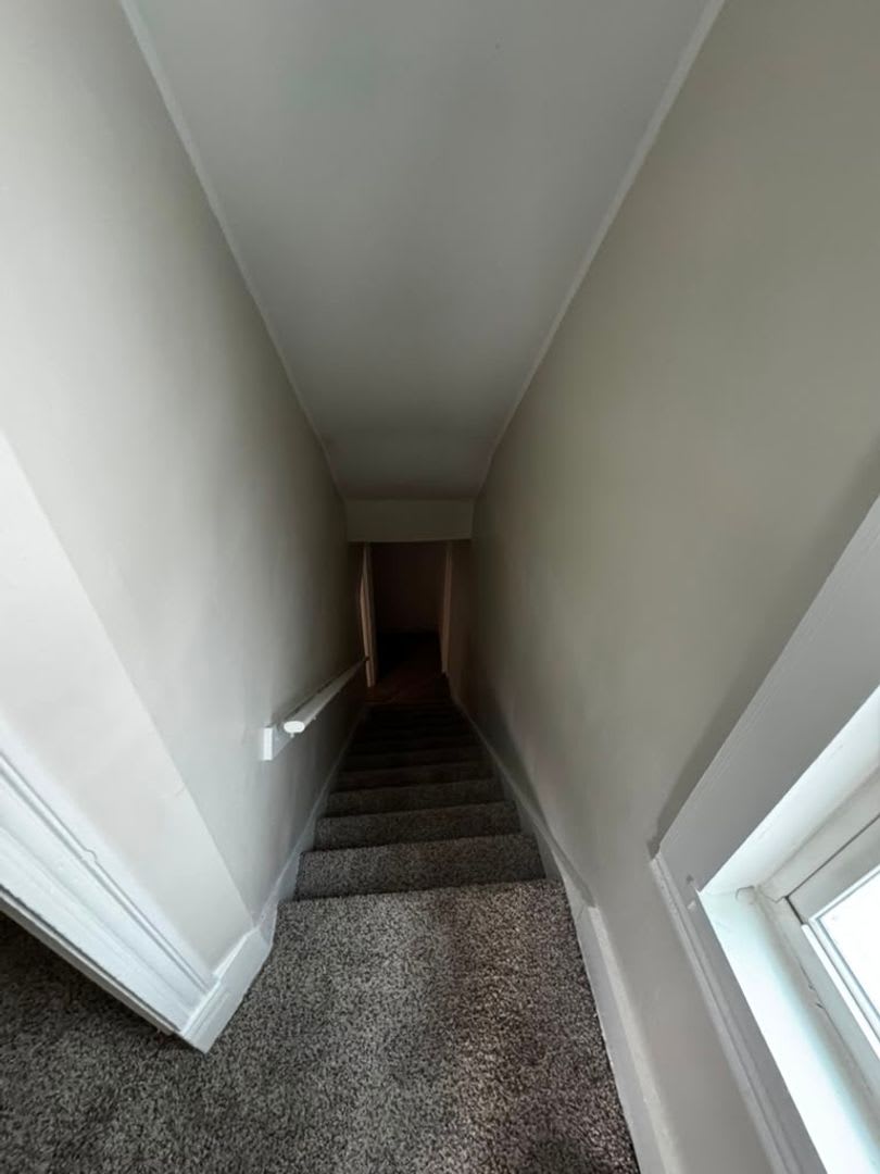 Charming 2BR Home in McKees Rocks, Section 8 Considered!! – photo 4