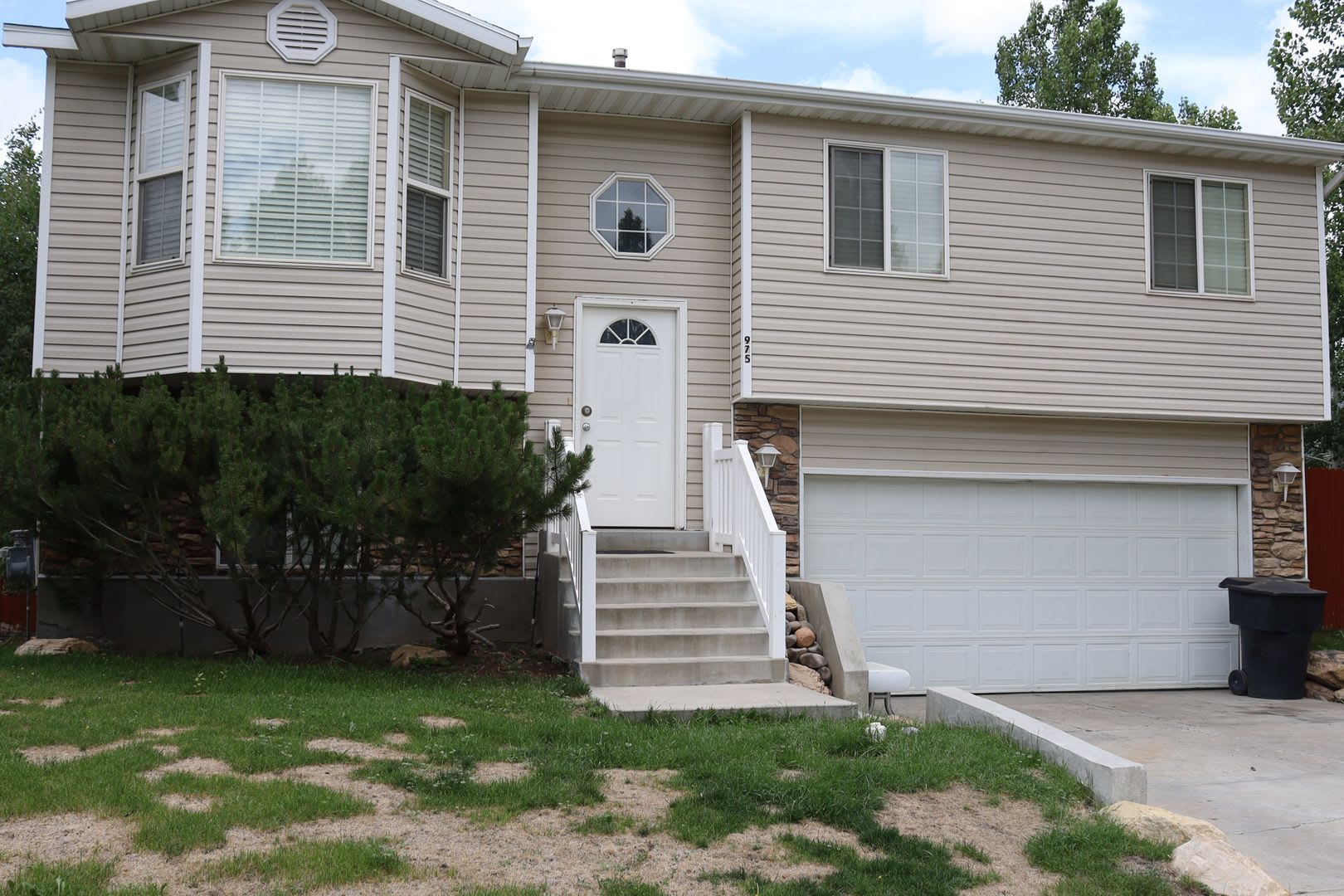 Gorgeous 4 bed 2 bath home in Heber – photo 1