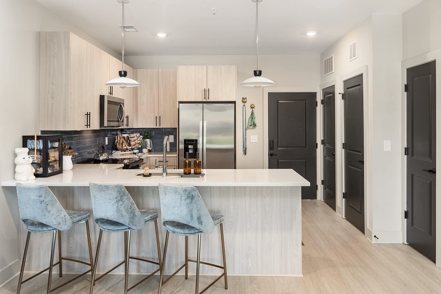 Cypress Point Luxury Apartments – photo 4
