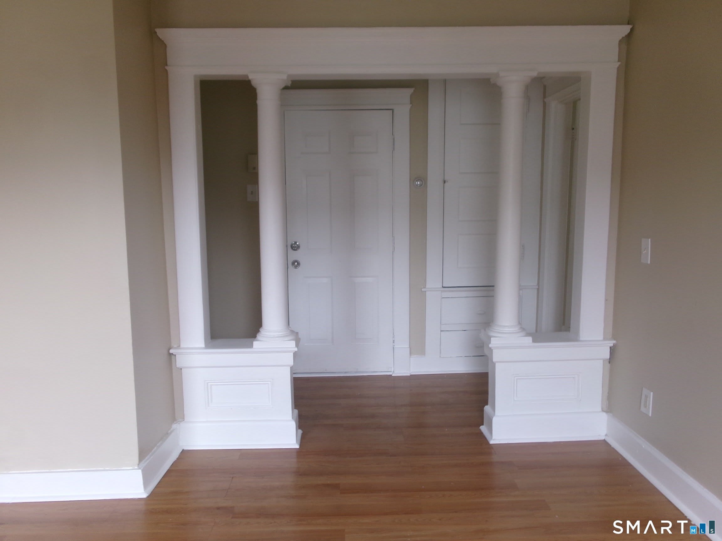182 Oak Street – photo 4