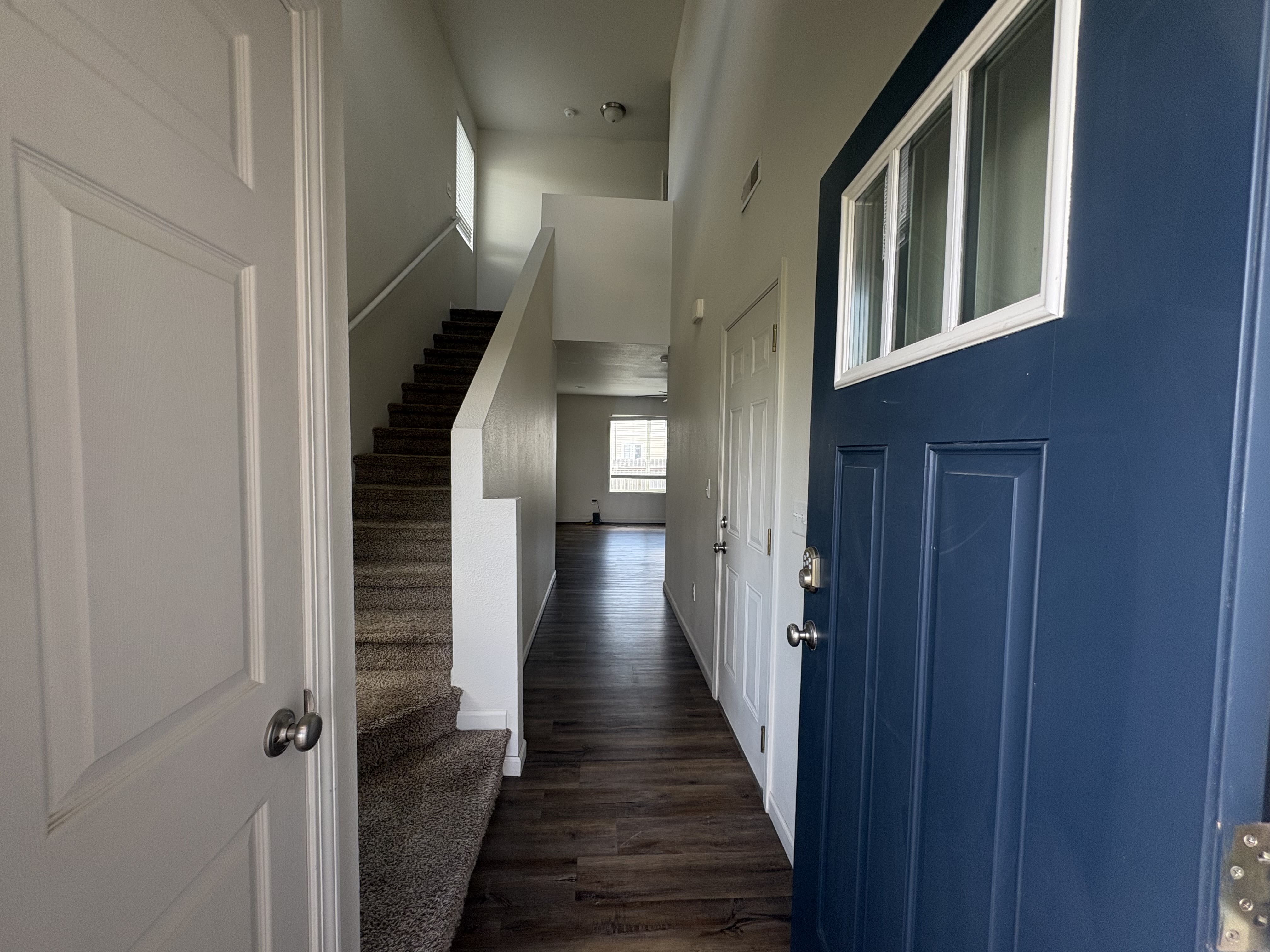 3209 11th Ave NE – photo 2
