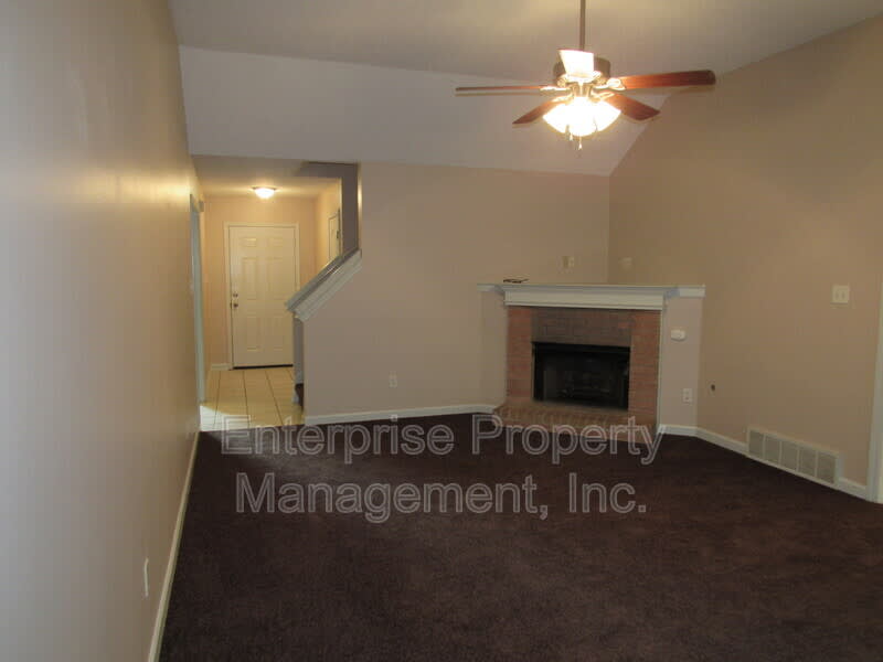 9740 Riggin Dr – photo 4