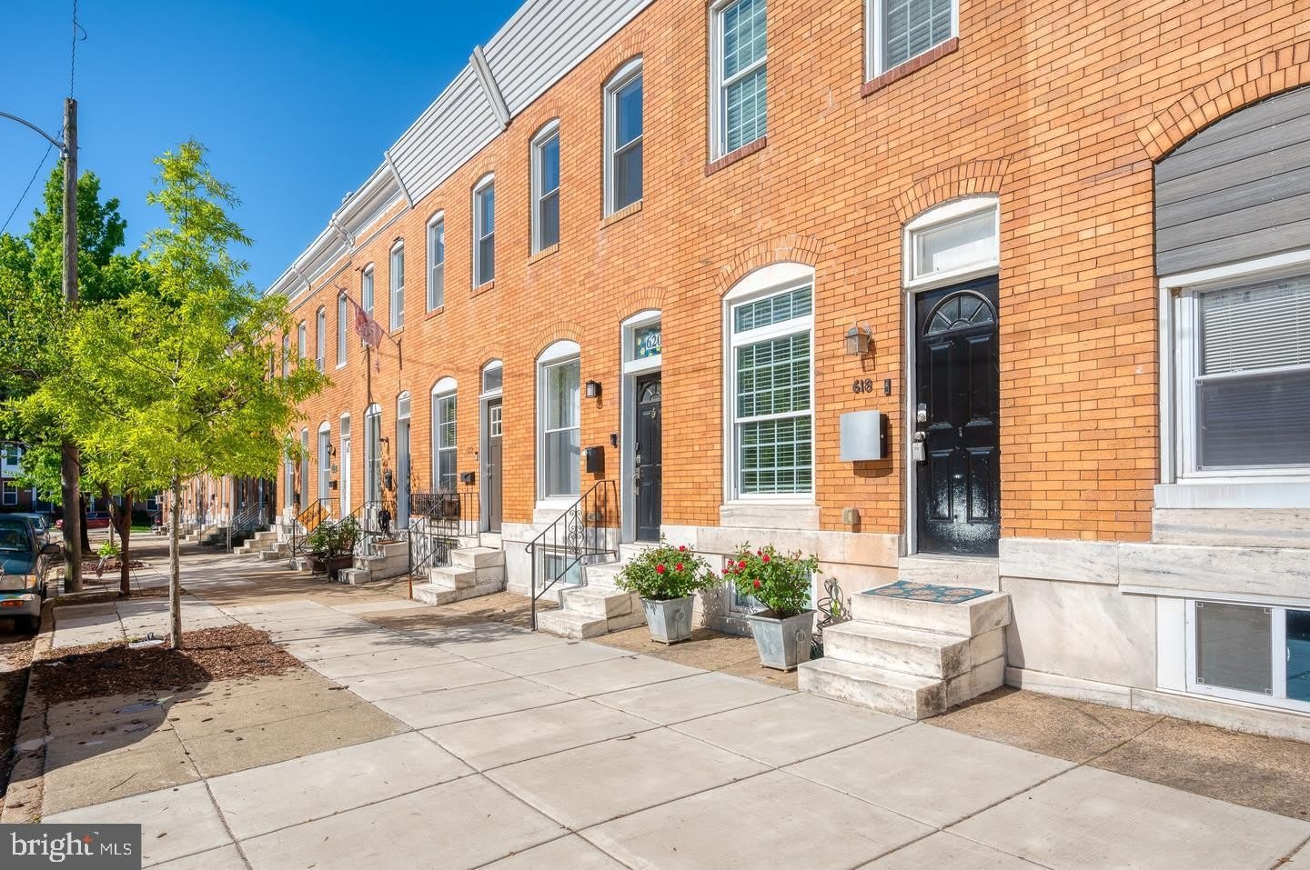 618 S NEWKIRK Street – photo 1