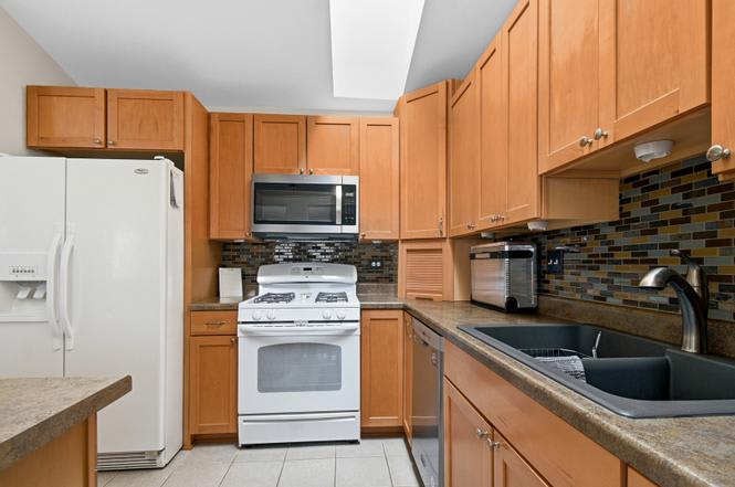 18807 Burnside Drive – photo 4