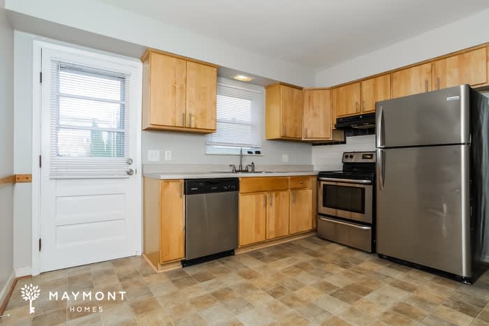 7938 Seward Avenue – photo 5