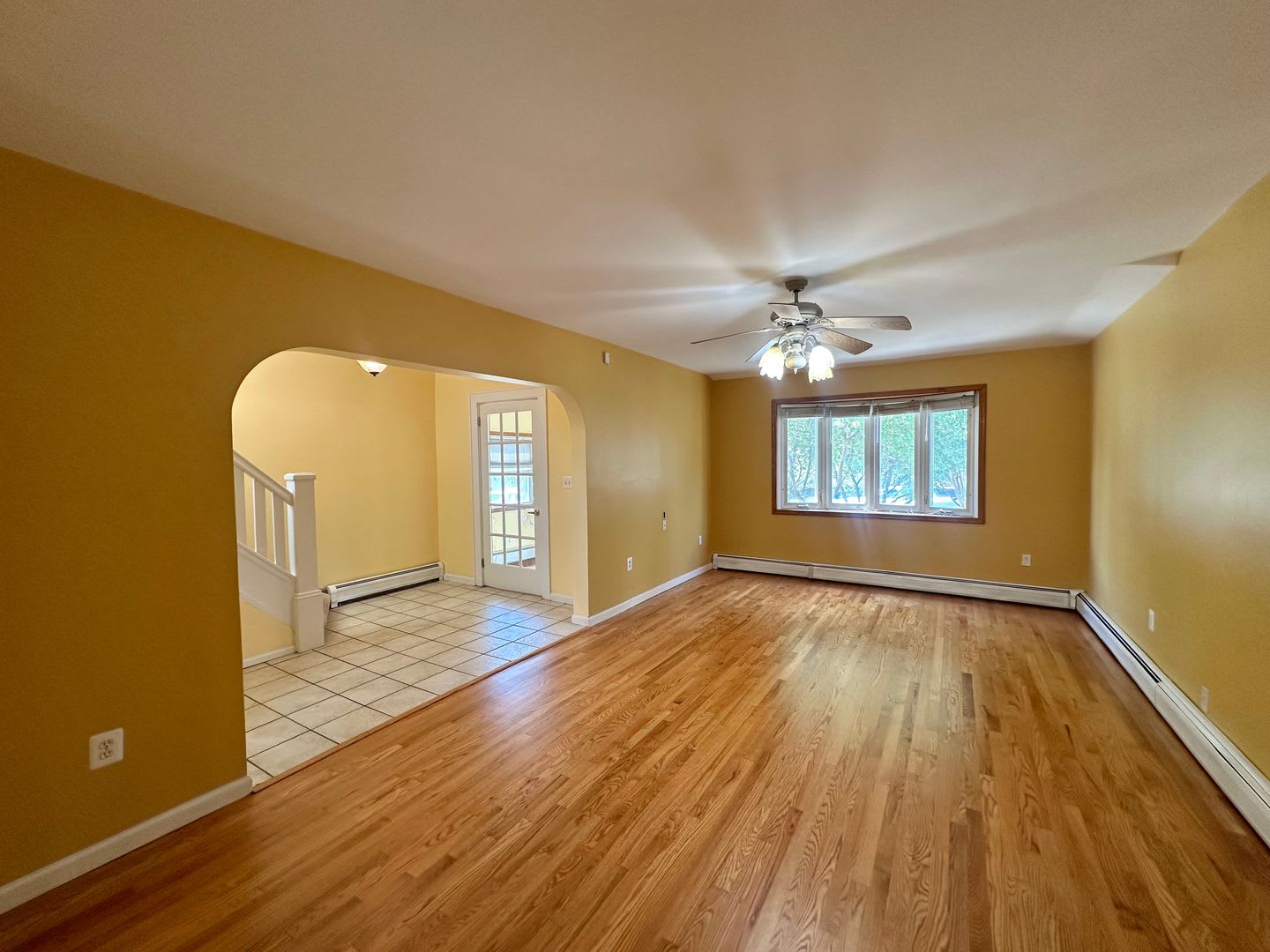 4 Bedrooms 3 5 Bathrooms – photo 2