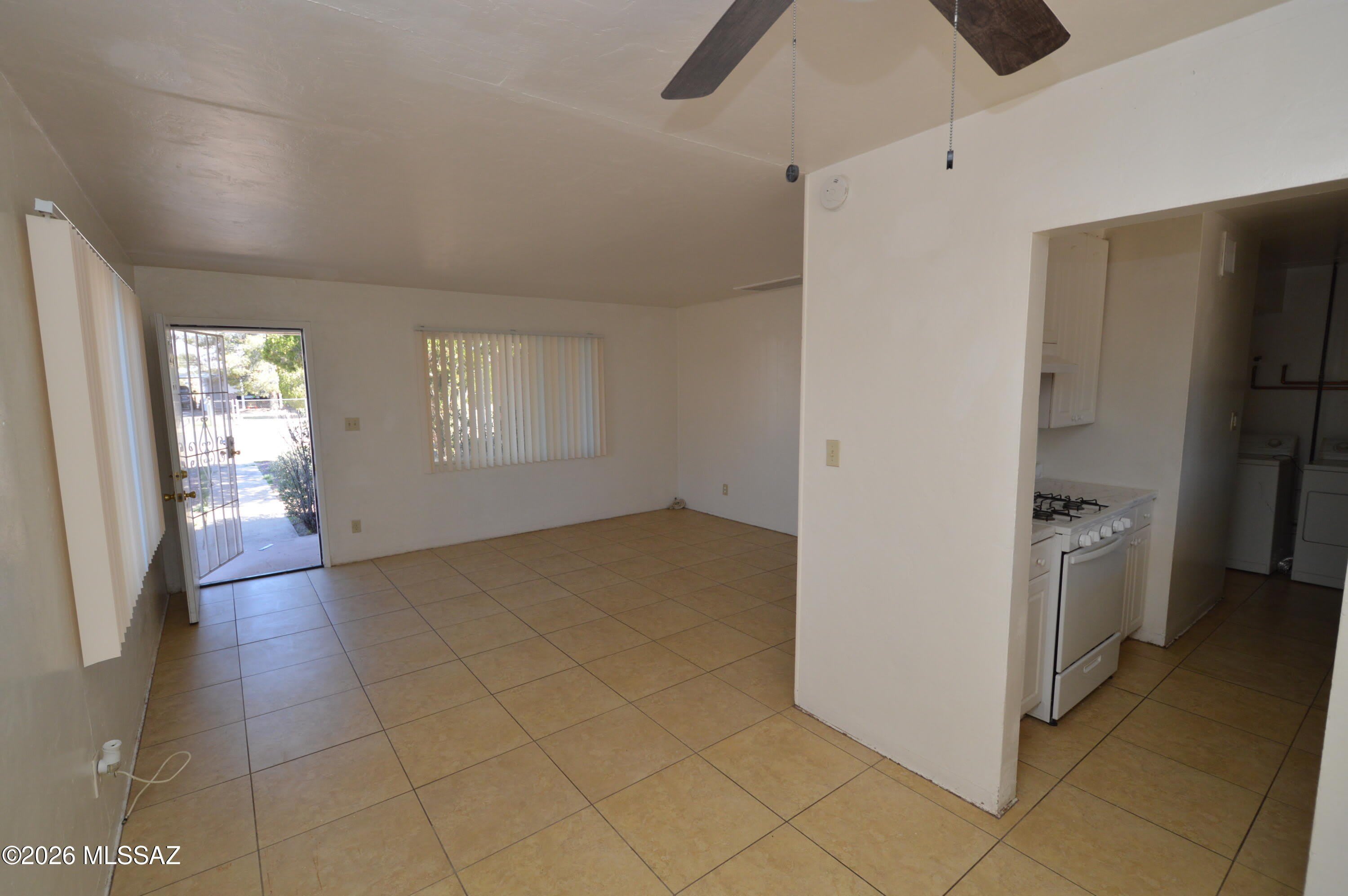 4650 E 19th Street – photo 3