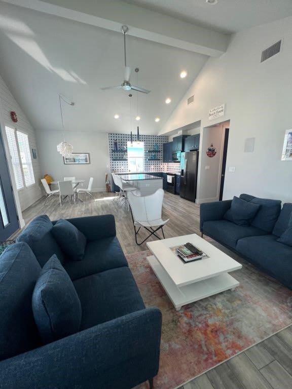 104 Port Isabel Street – photo 2