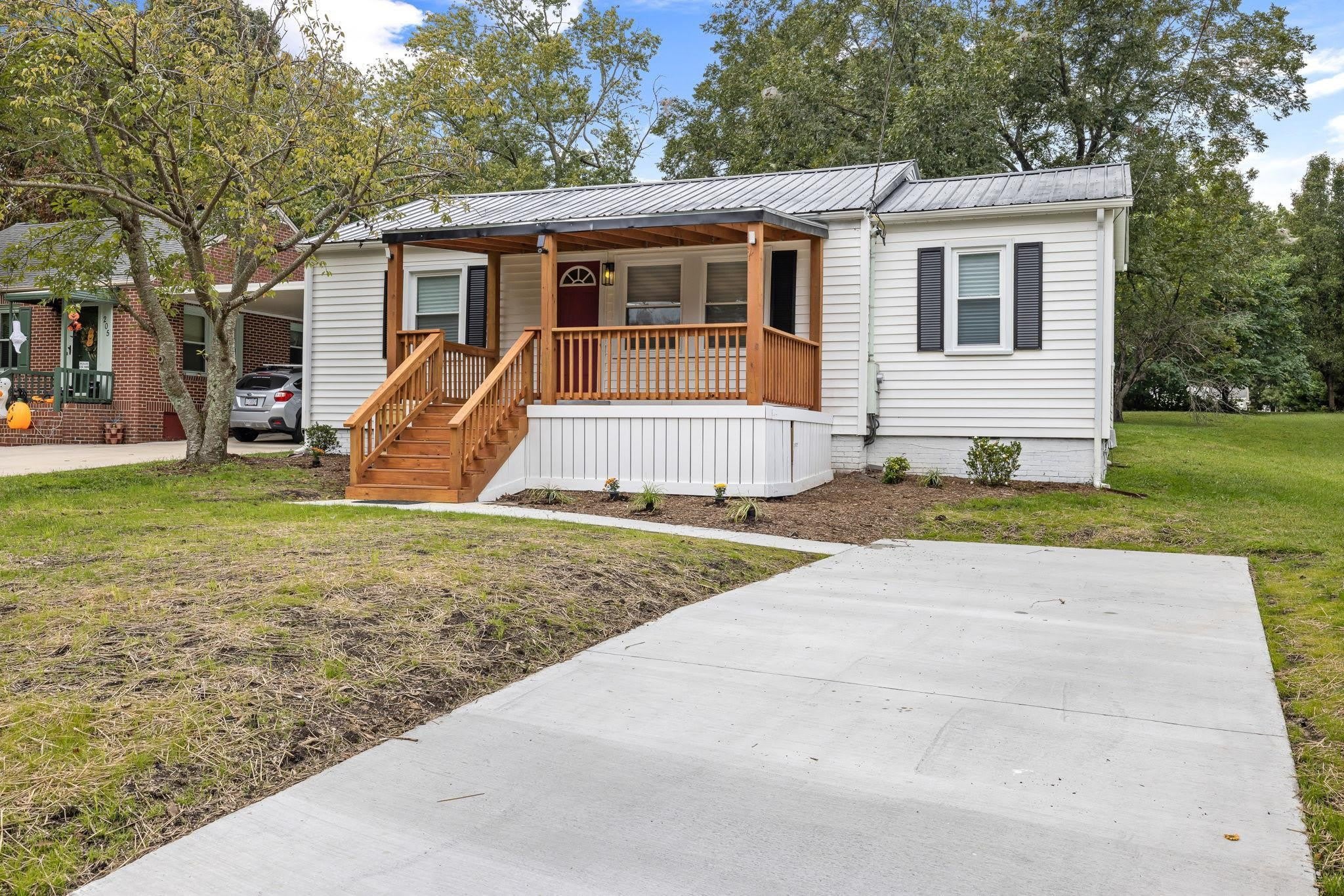 207 Delacroix Street – photo 2