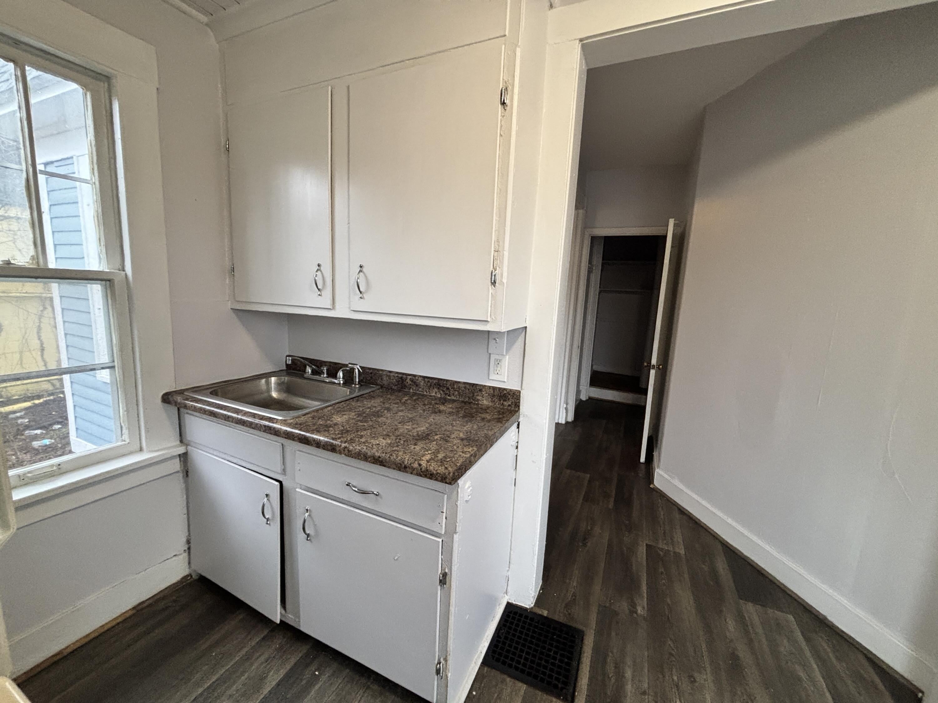 1404 W Michigan Avenue – photo 5