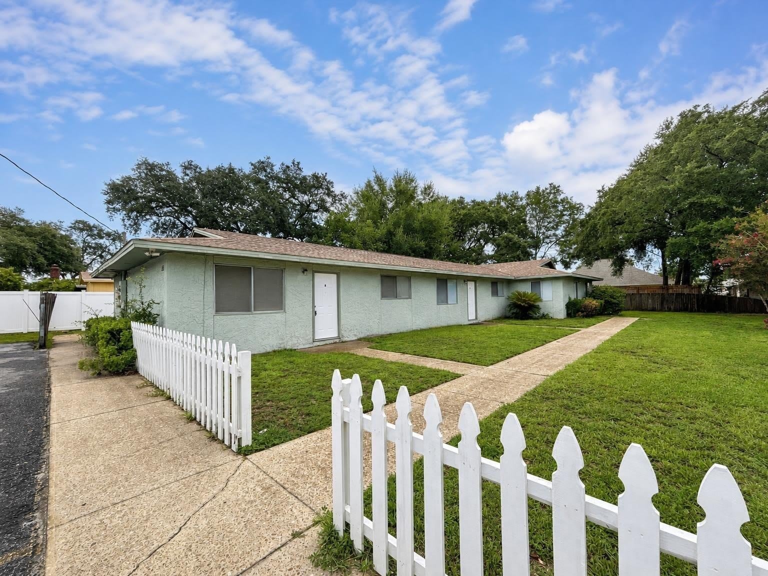 322 Pelham Road – photo 2