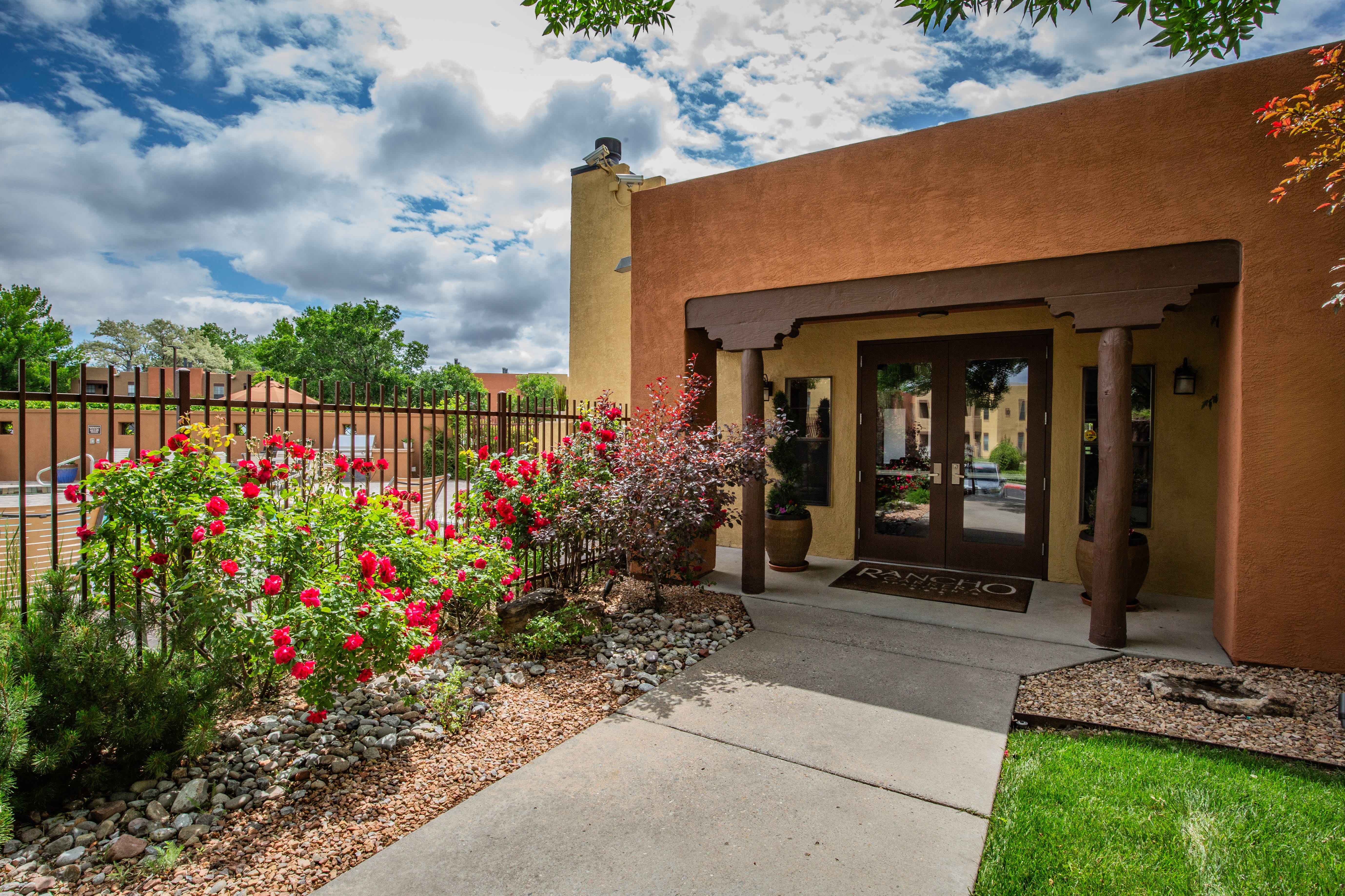 Rancho Carrera Apartments – photo 4