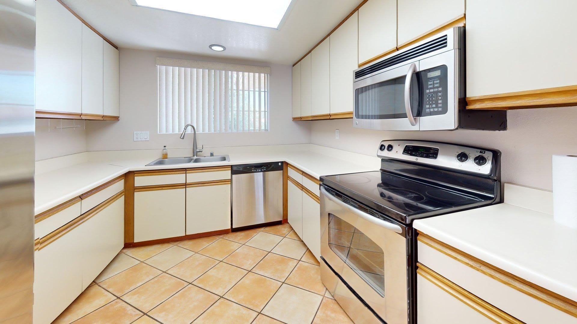 505 S Farrell Drive – photo 4