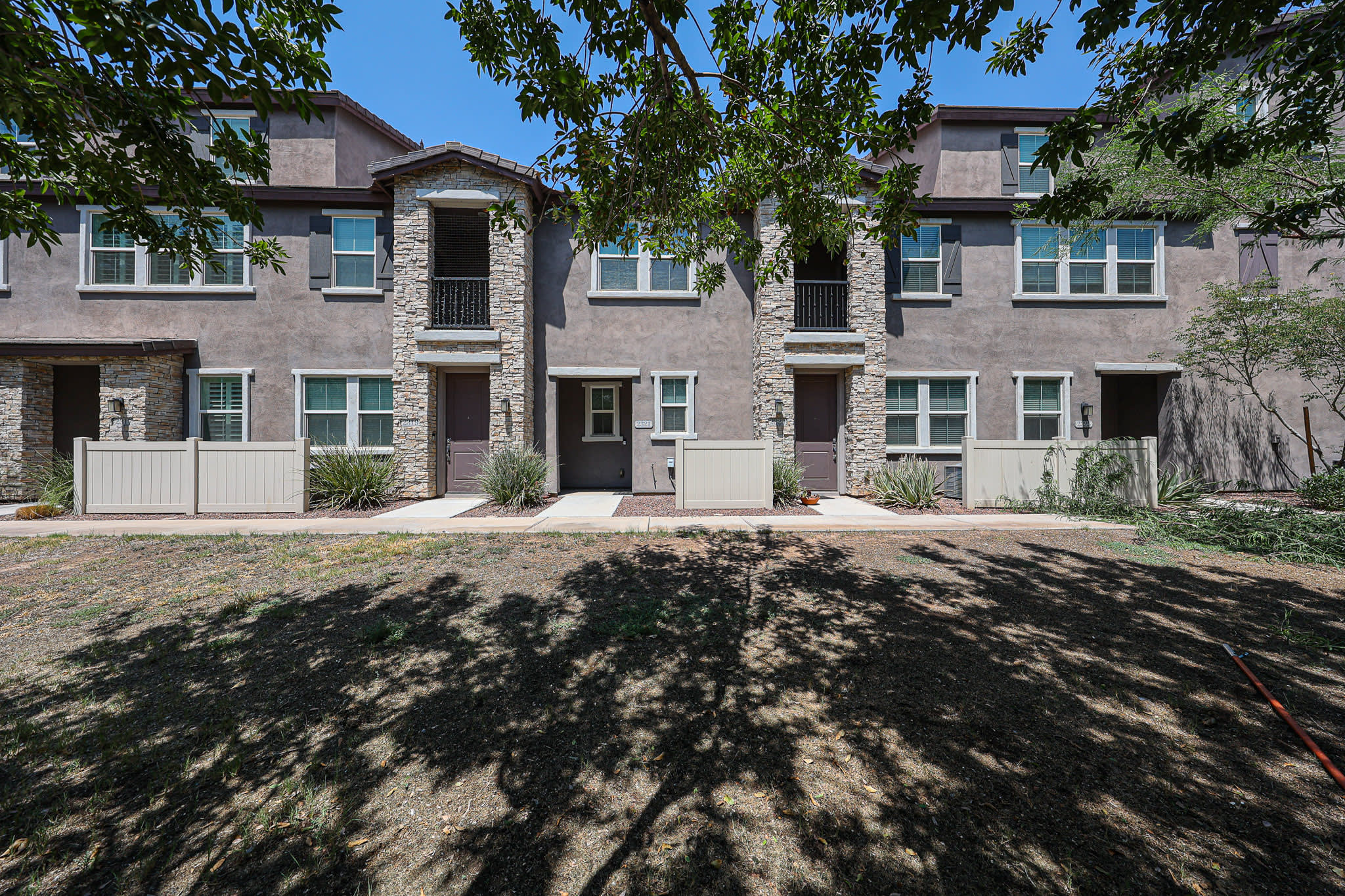 2321 East Hidalgo Avenue – photo 3