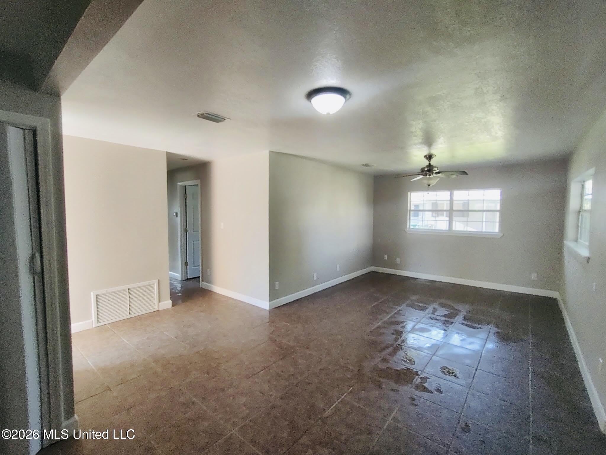 2110 Woodmont Street – photo 3