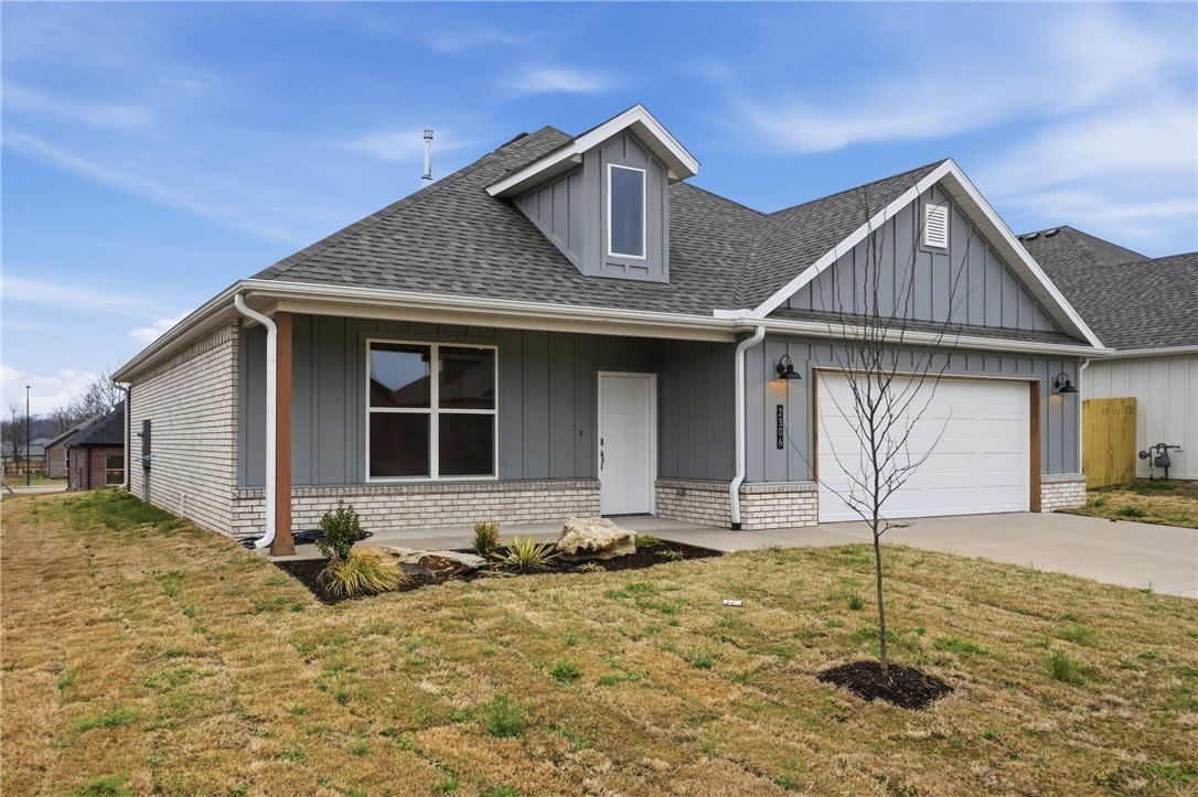 2306 N Presley Street – photo 2