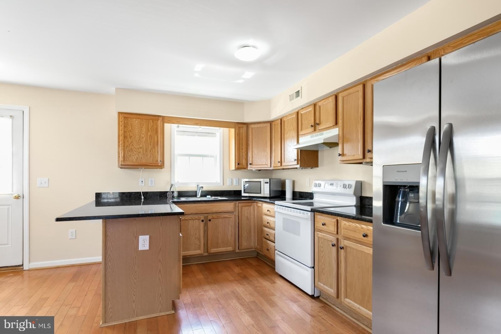 2683 EDGEMONT Street – photo 5