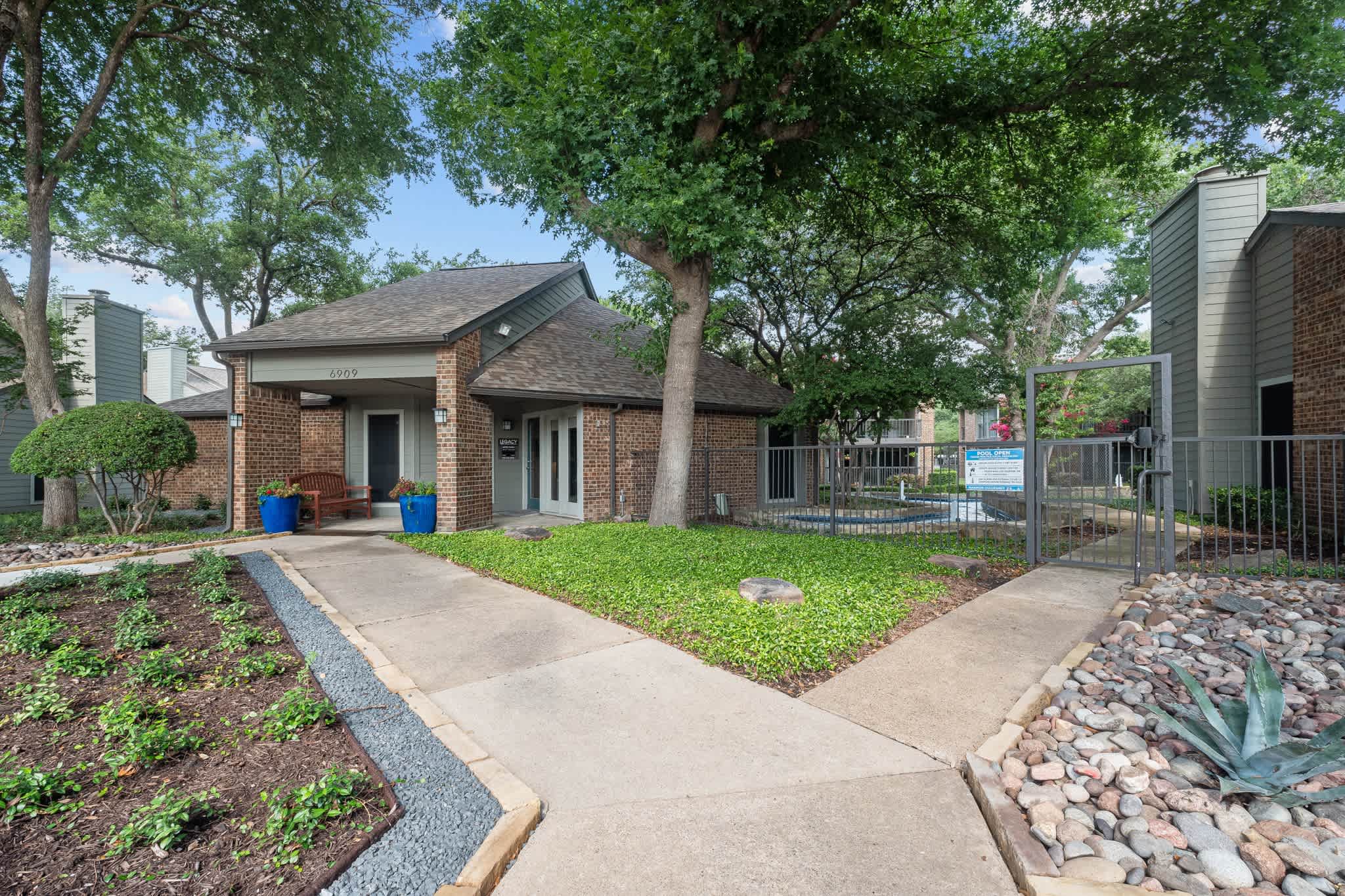Legacy Apartments – photo 5