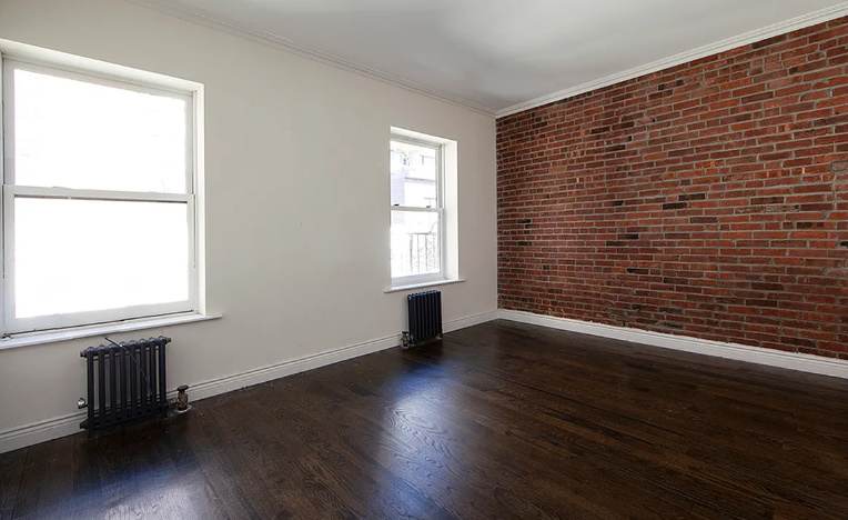 28 Jane St – photo 1