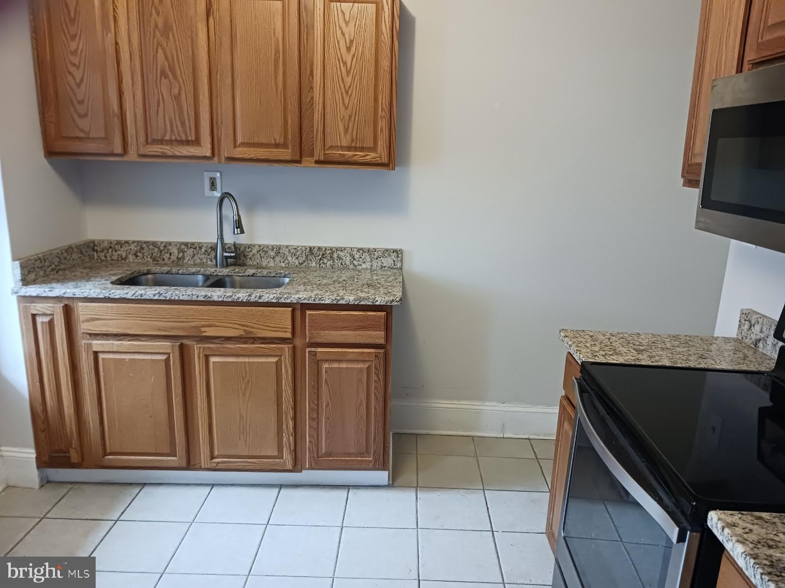 443 N MULBERRY Street – photo 3