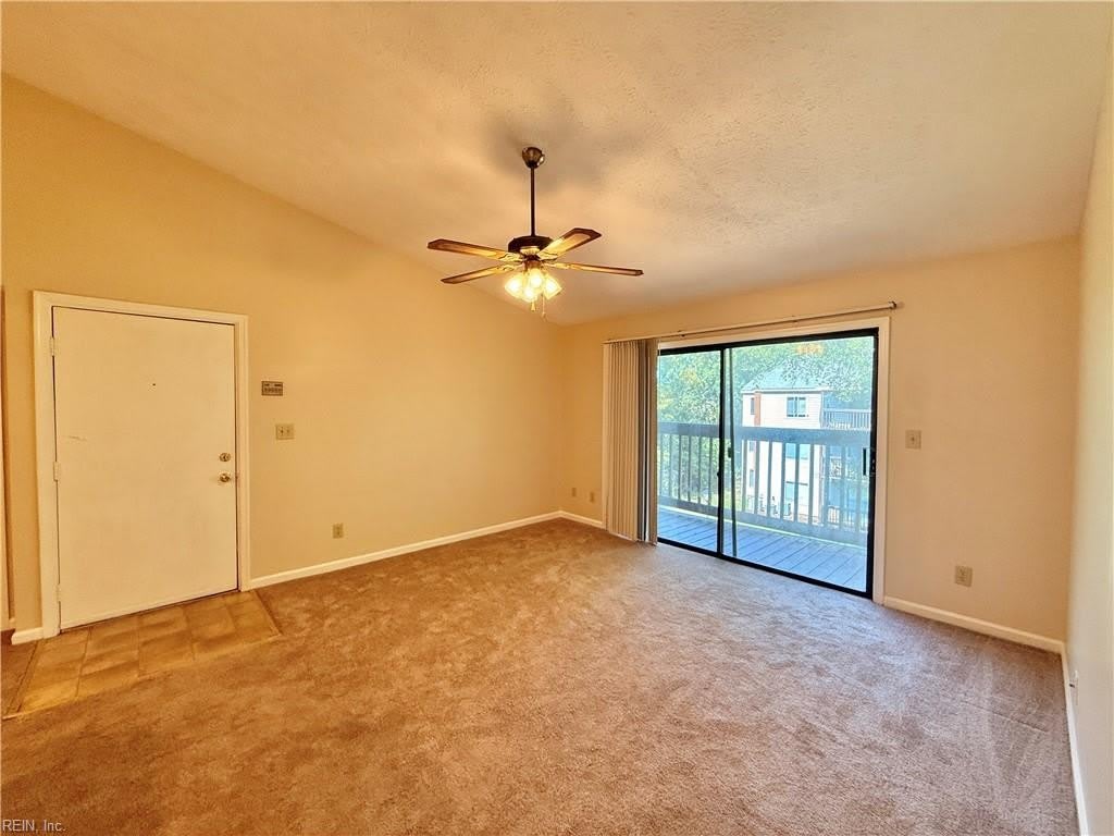 140 Wells CT – photo 4
