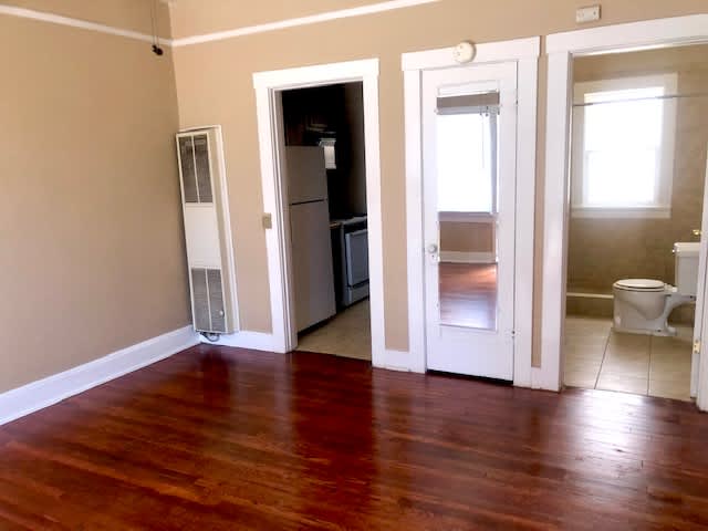 1214 Randolph Dr – photo 2