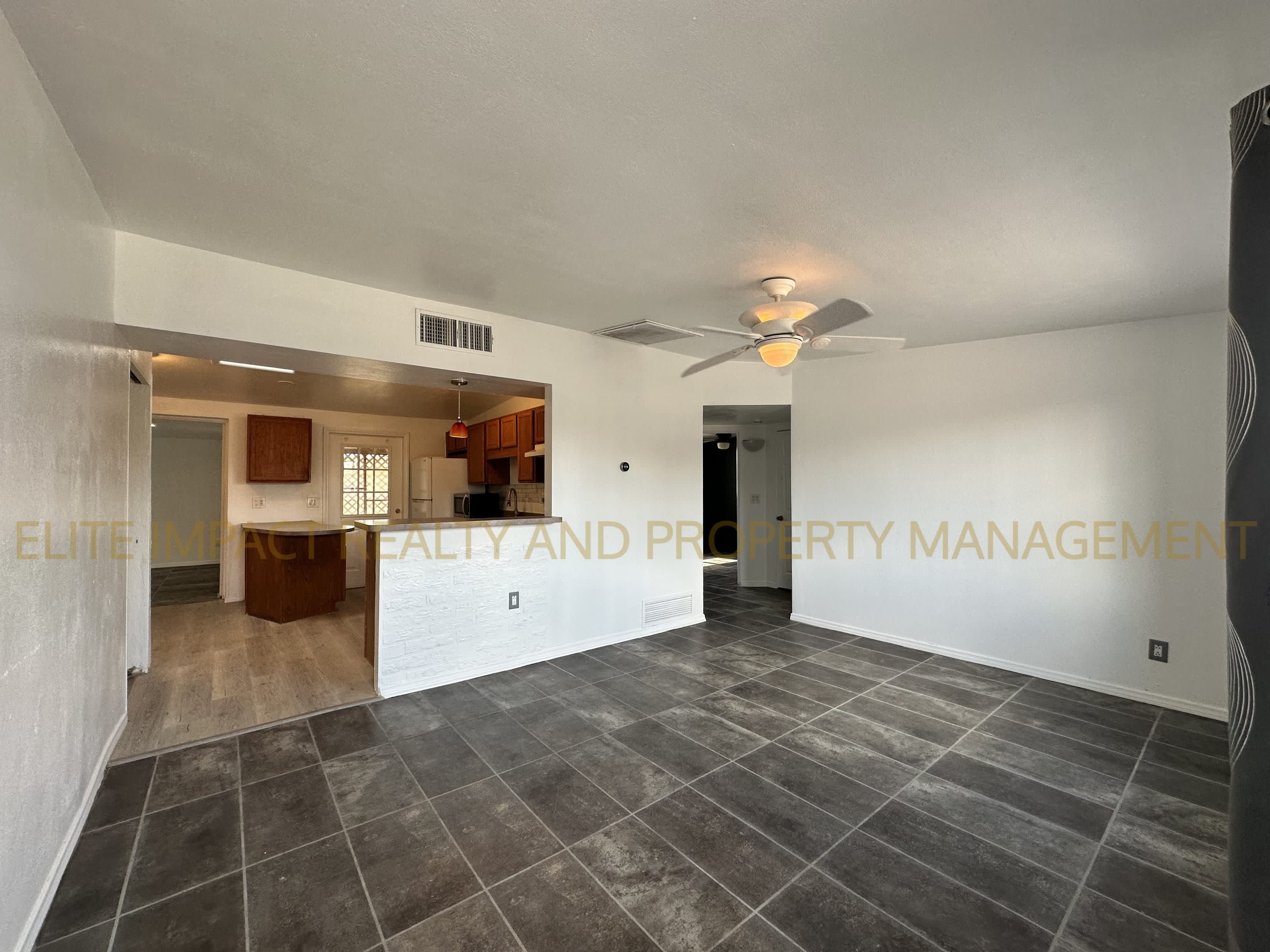 4049 North Ray Place – photo 3