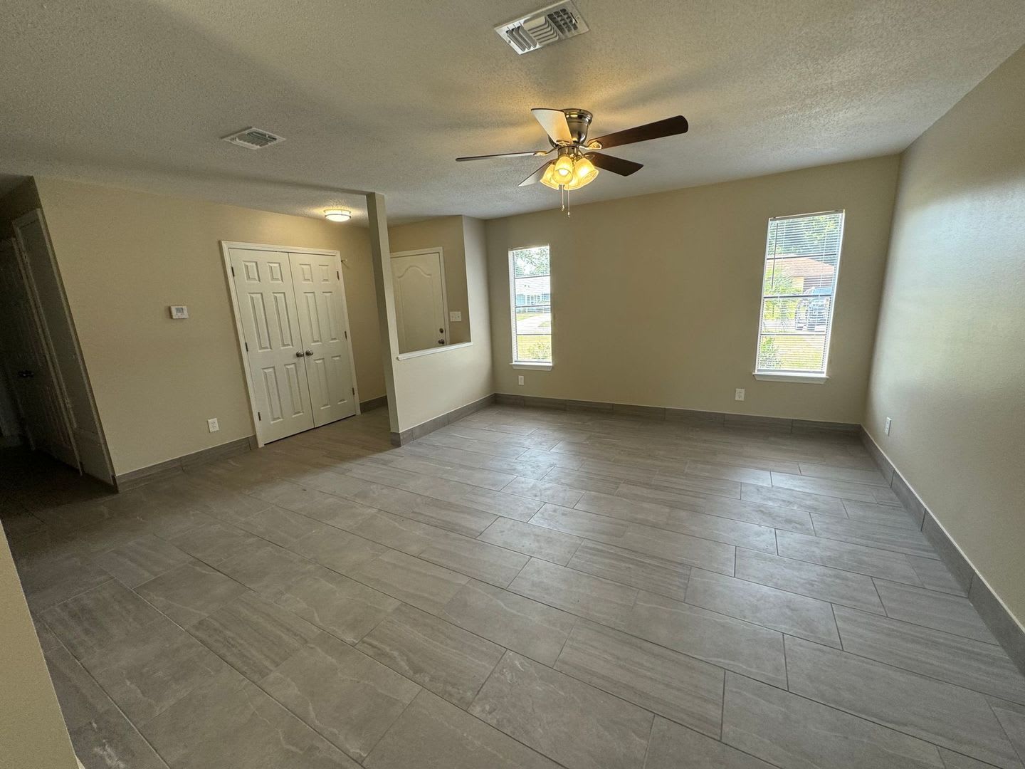 Pensacola Carlisle 3 Bedroom 2 Bathroom – photo 5