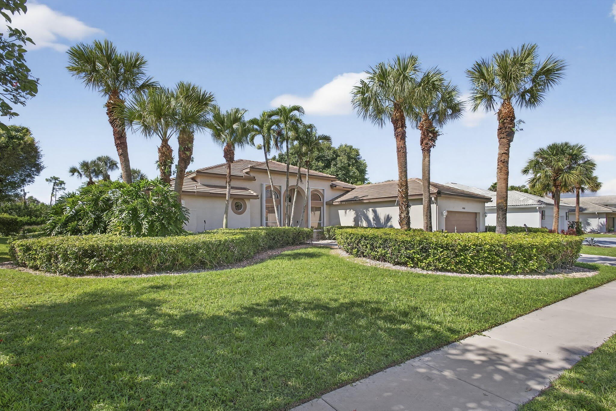 4912 Exeter Estate Lane – photo 2
