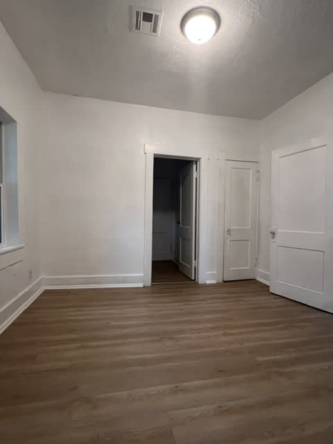 1004 NW 31 – photo 5