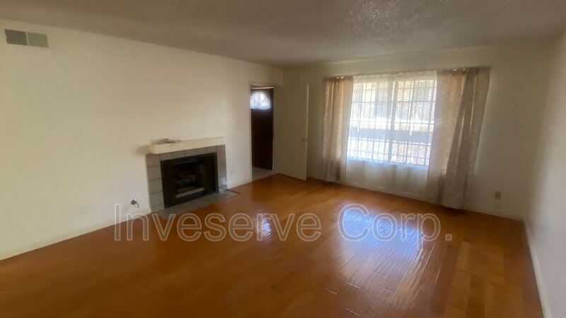 310 N Moore Ave – photo 3