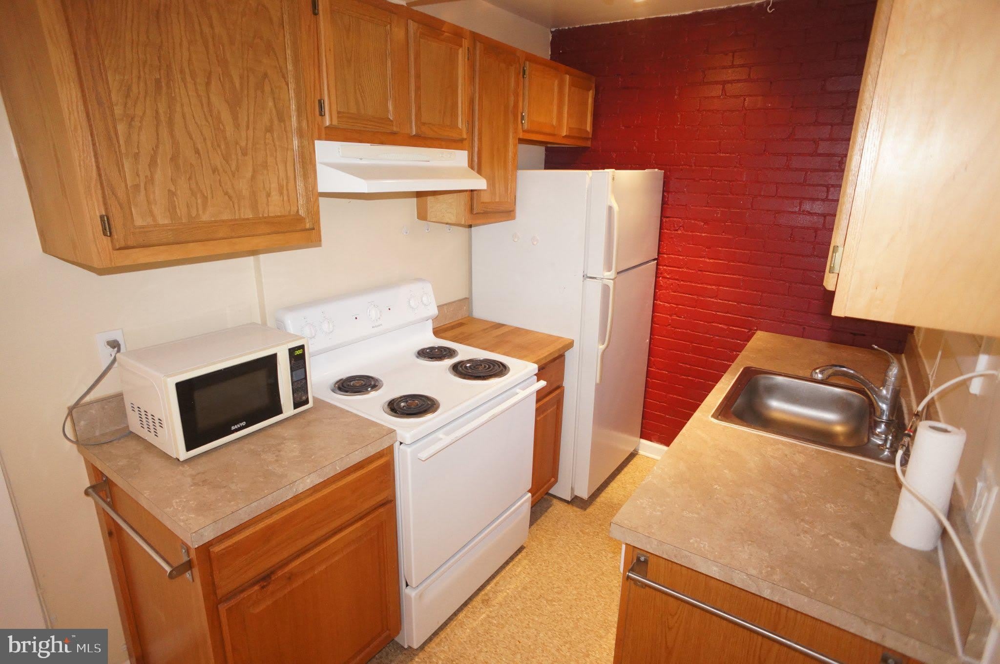 471 M Street NW – photo 2