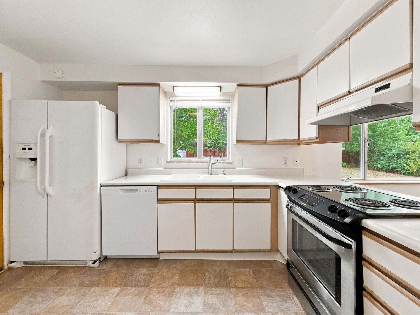 Large Arvada House With Yard – photo 5