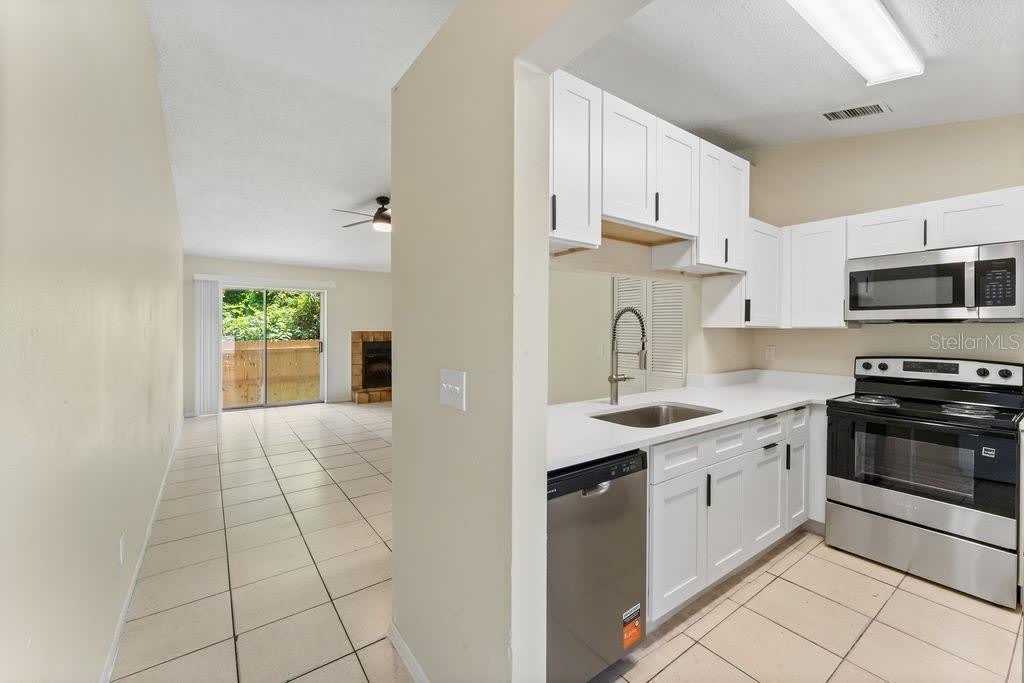 918 Otto Villa Place – photo 2