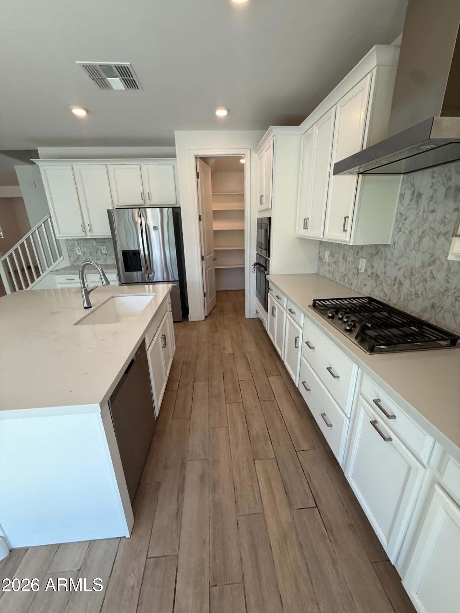 5731 S LABELLE Avenue – photo 5