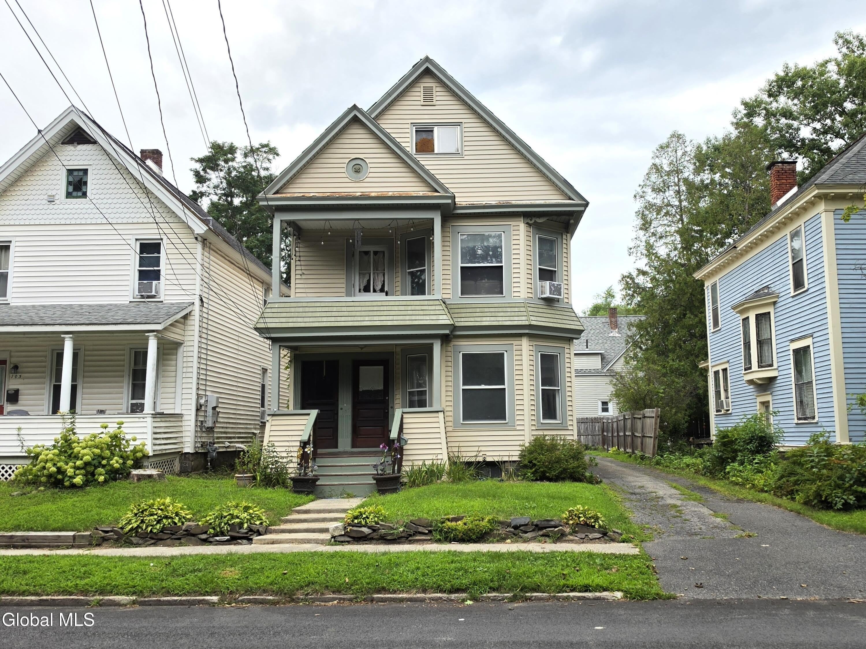 107 N Ten Broeck Street – photo 1