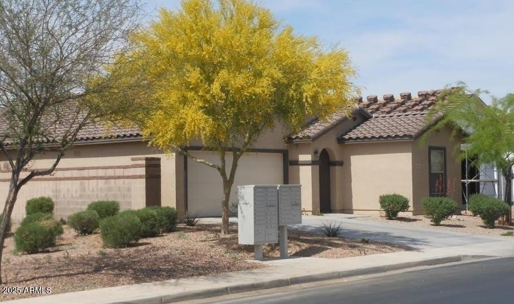 40250 W GREEN Court – photo 2