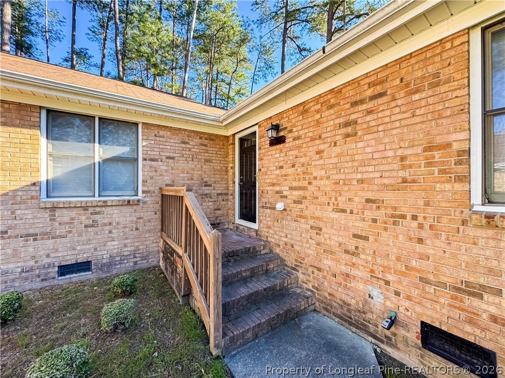 499 Coronation Drive – photo 4