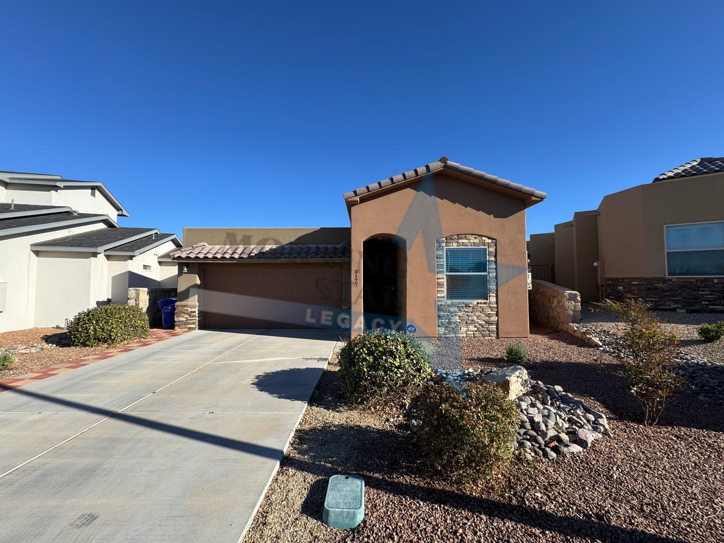 Beautifully Maintained 3 Bedroom With Solar – photo 1