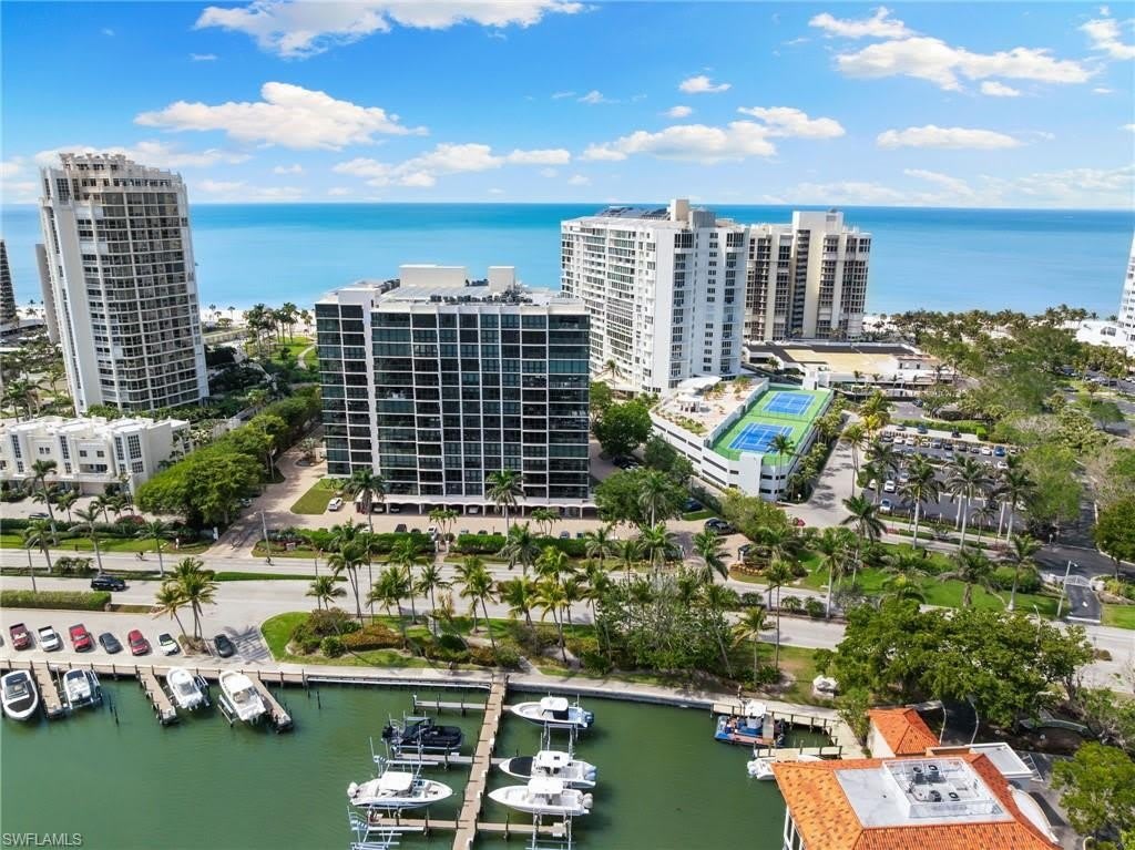 4031 Gulf Shore Blvd N – photo 1