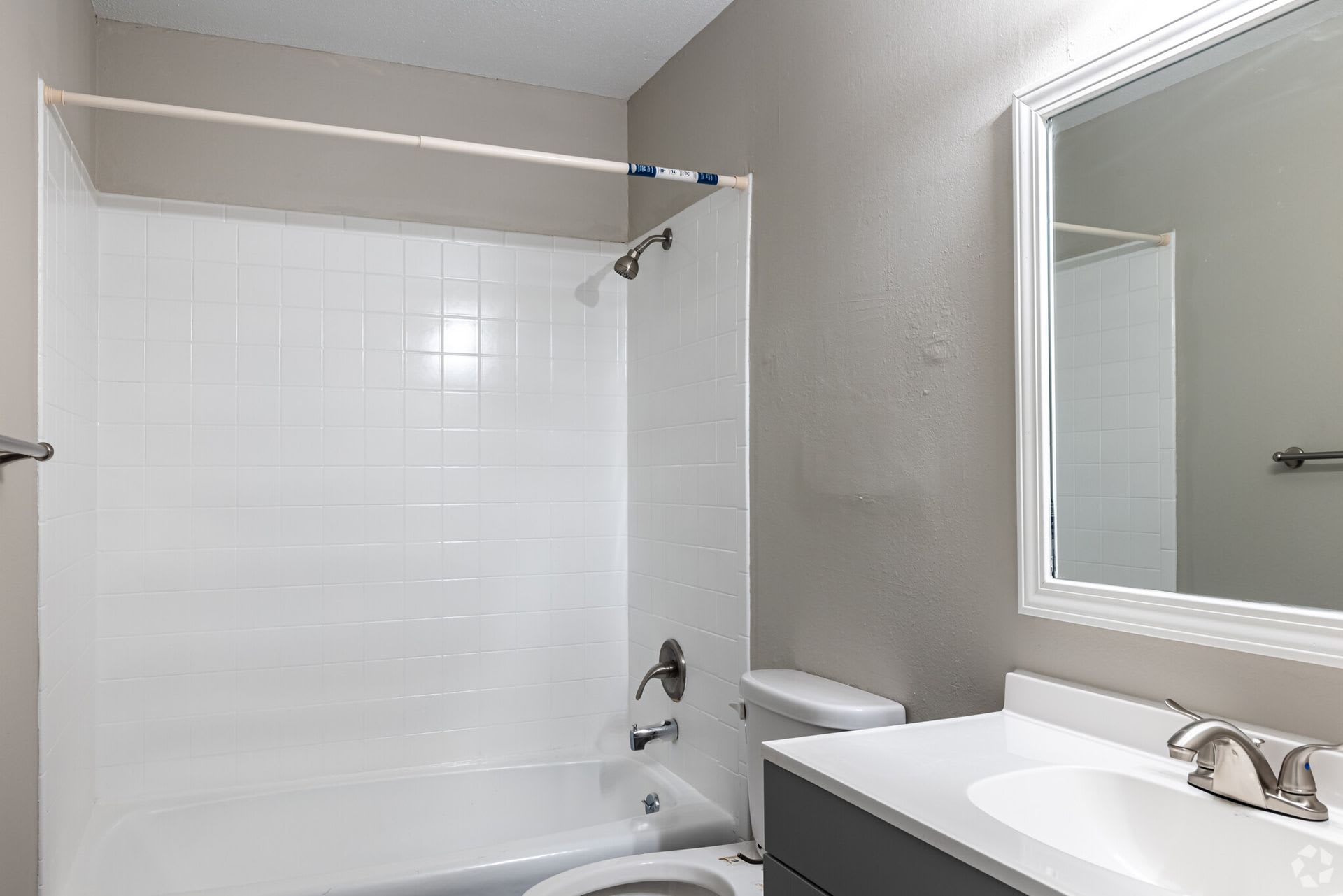 Mission Manor Apartments – photo 4