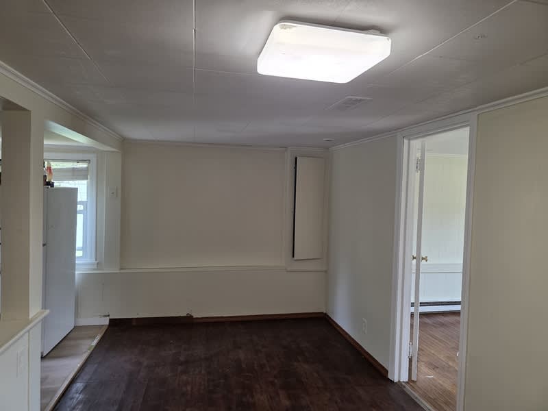 205 Haussauer Road – photo 2