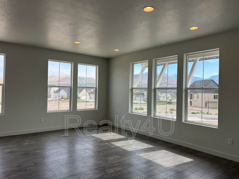 2771 North 3870 West – photo 5