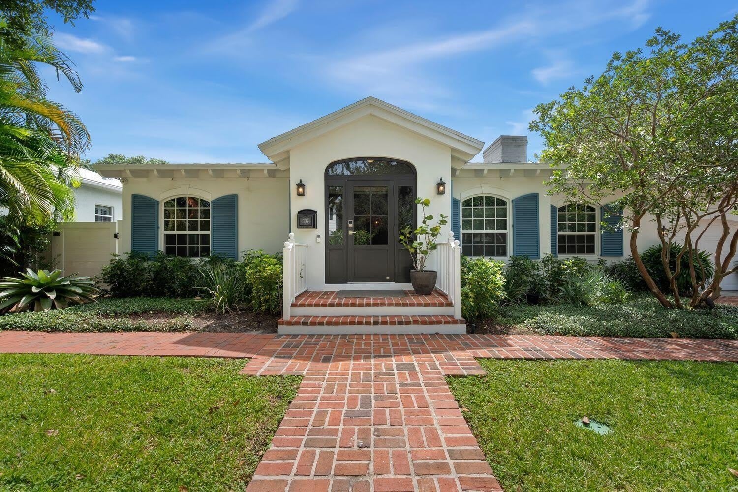 302 NW 16th Street – photo 2