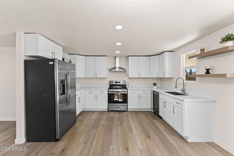 3763 E EVANS Drive – photo 1