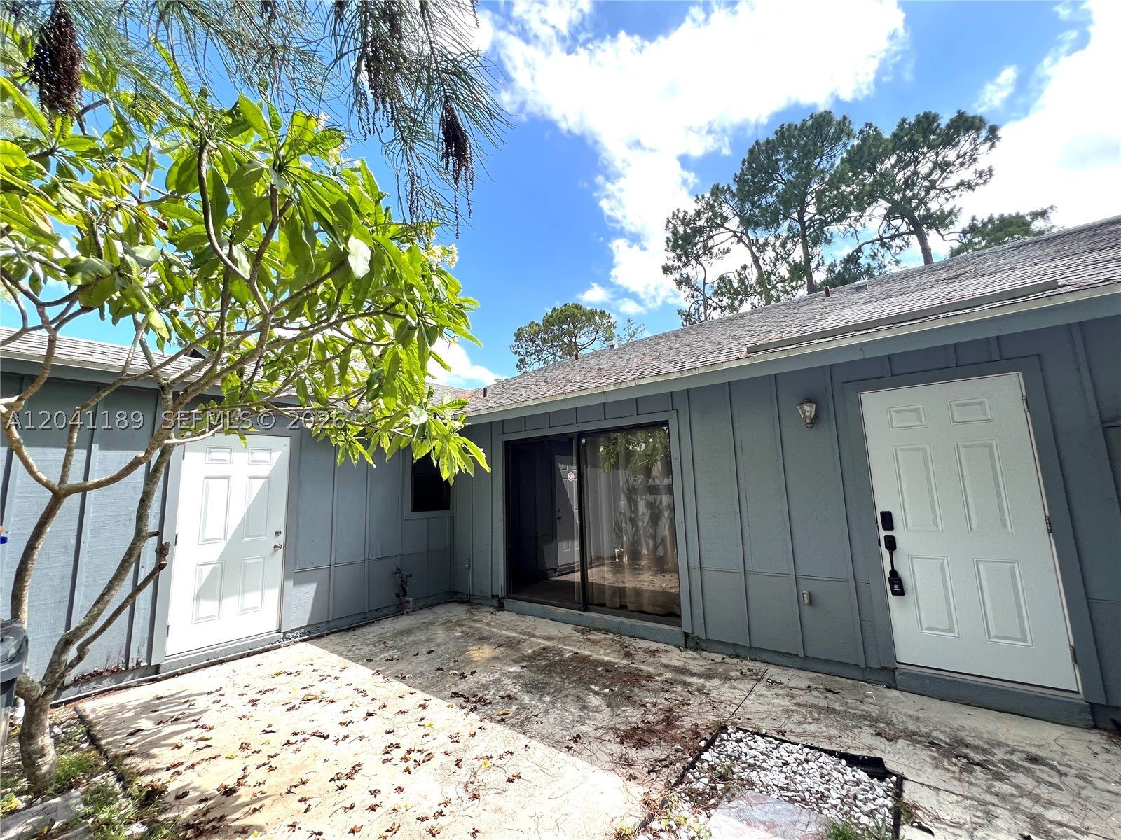 1077 Goldenrod Rd – photo 1