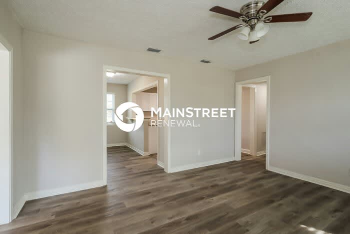 6247 Bartholf Avenue – photo 4